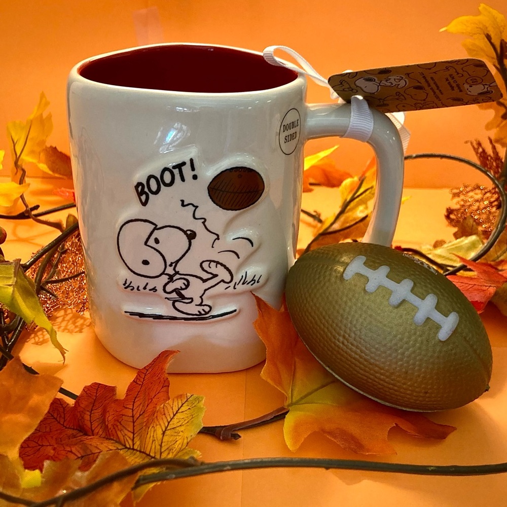 NWT Rae Dunn Peanuts “Fumble” Mug